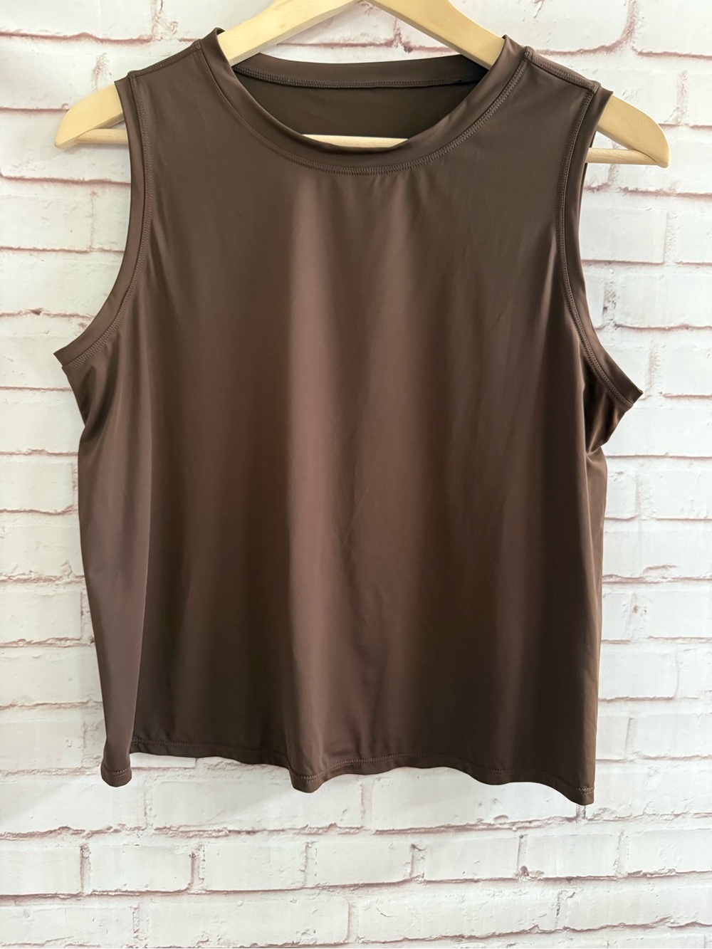 Women's Brown Sleeveless Active Crop Tank Top